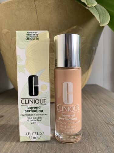 Clinique Beyond Perfecting Powder Foundation and Concealer 05 / CN 20 Fair (VF) 1 oz